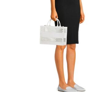 No Boundaries Women's Lattice Jelly Tote Bag with Shoulder Strap, in white